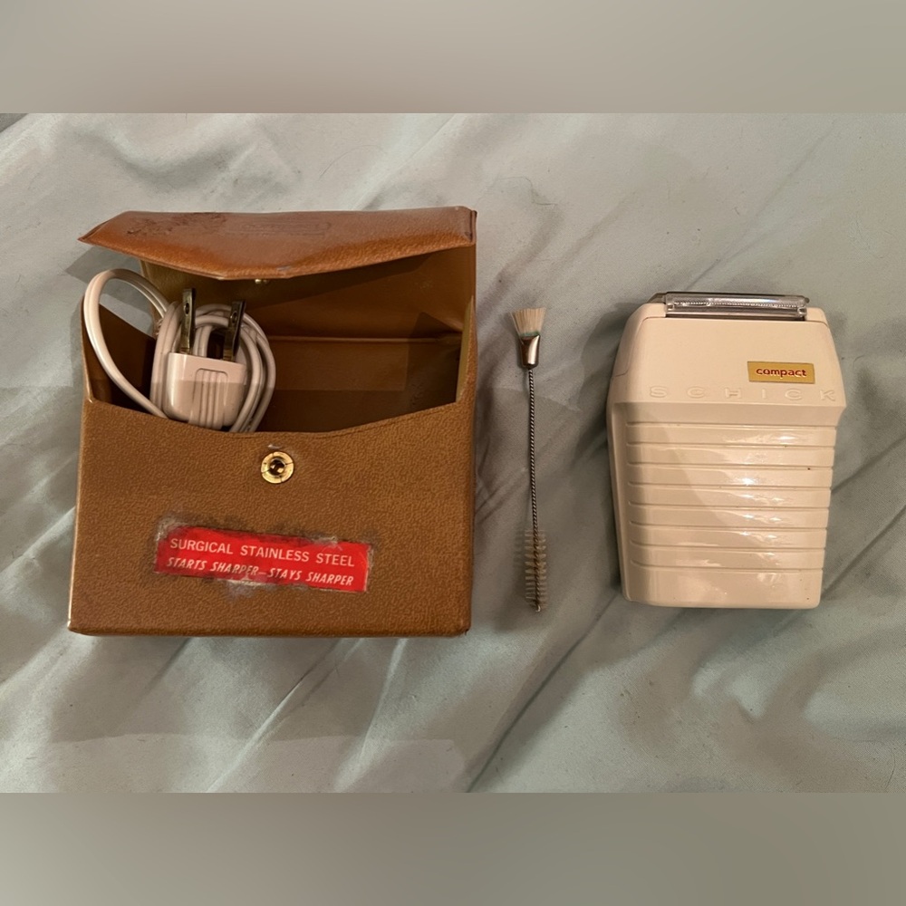 Vintage SCHICK electric shaver
